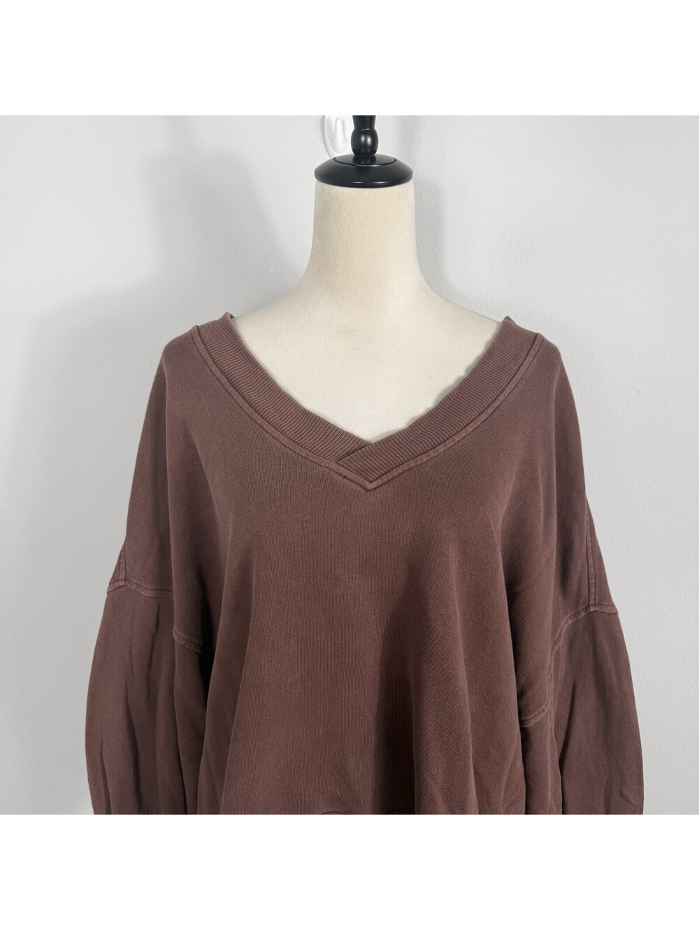 Aerie V-neck Sweatshirt Women's Medium Brown Oversized Long Sleeve Pullover - Picture 2 of 5